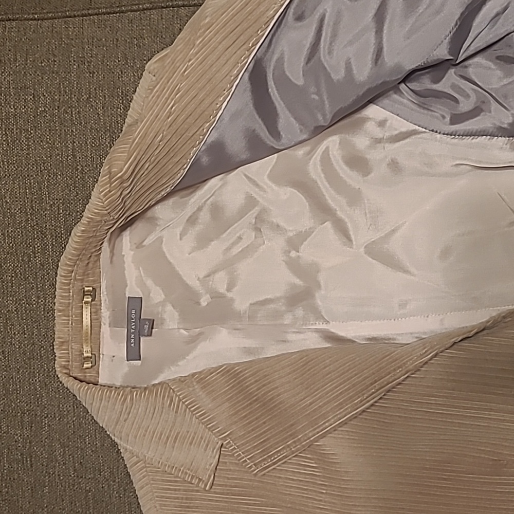 Jacket - Picture 2 of 3